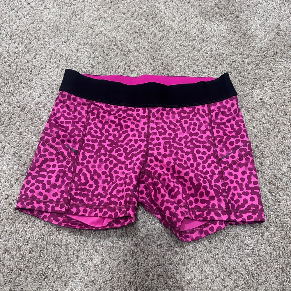 Lululemon | All Sport Short | 8 | 2” inseam | pockets